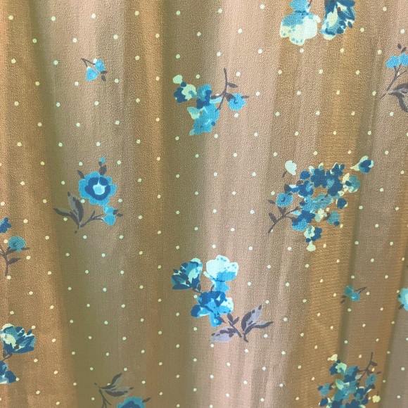 Floral Blouse - Picture 3 of 3